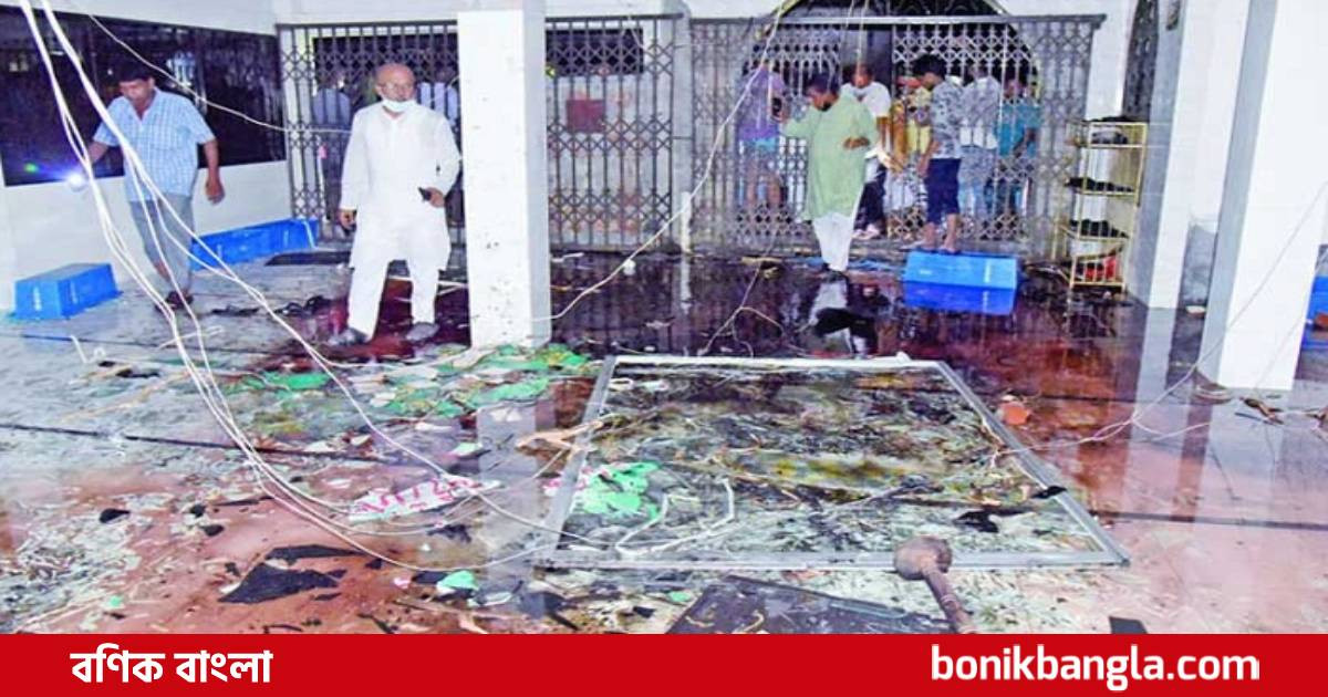 মসজিদে এসি বিস্ফোরণ: মৃত্যু বেড়ে ৩১